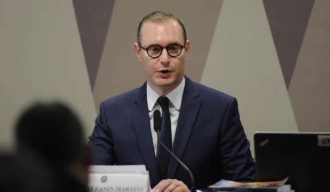 Senado aprova Cristiano Zanin para STF por 58 votos a 18