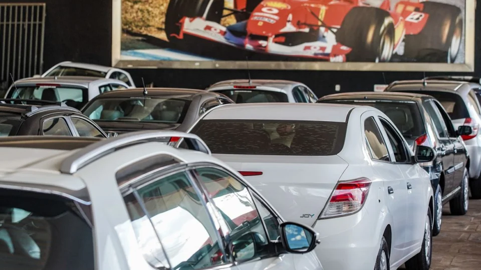 Programa de desconto em carros deve durar menos que previsto, diz Lula