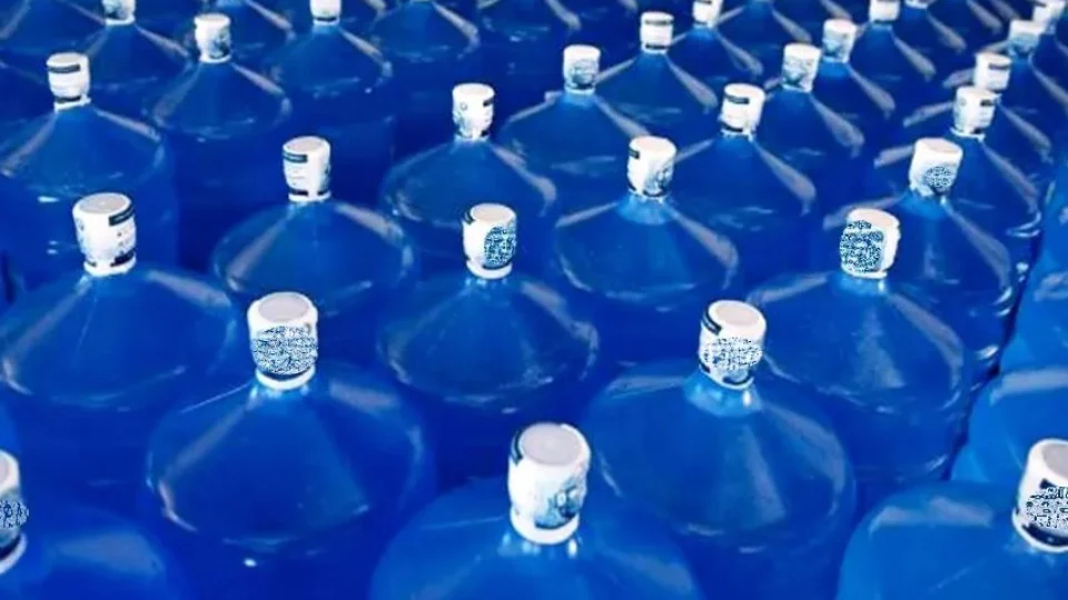Câmara Municipal de Manaus prevê compra de 20 mil garrafões de água por R$ 322 mil e triplo do valor de mercado