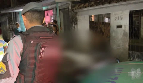 VÍDEO: homem é assassinado a tiros em lanchonete por suspeitos em Manaus