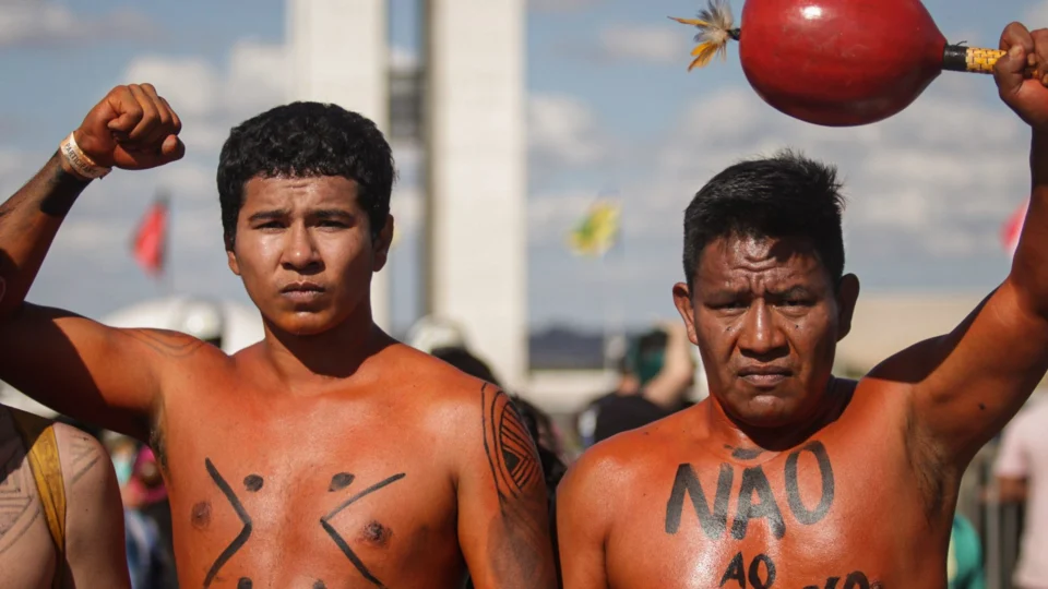 André Mendonça pede vista e adia julgamento do marco temporal no STF