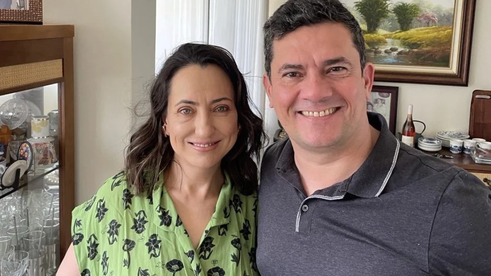 Socialite é condenada a pagar R$ 200 mil a Moro e Rosângela por danos morais