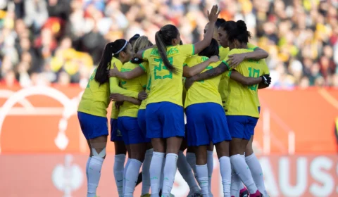 Seleção brasileira feminina de futebol sobe para 8º no ranking da Fifa