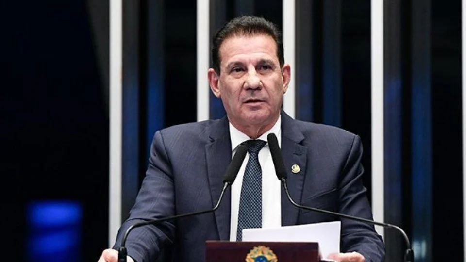 ‘Desoneração da folha deve combater inadimplência’, diz presidente da CAE