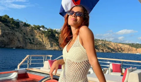 Anitta diz que clima da Coreia do Sul é igual ao de Manaus em rede social