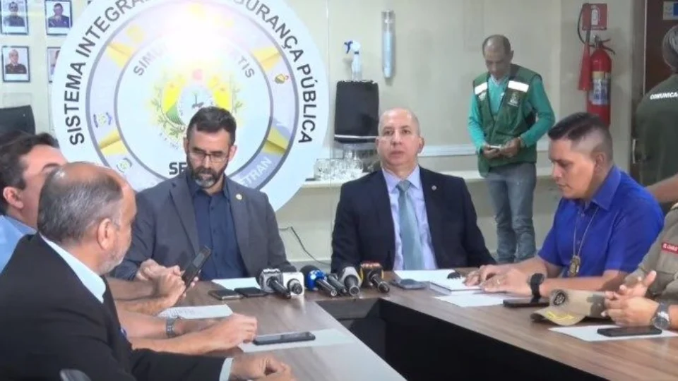 Autoridades buscam respostas após rebelião com mortes em presídio no Acre