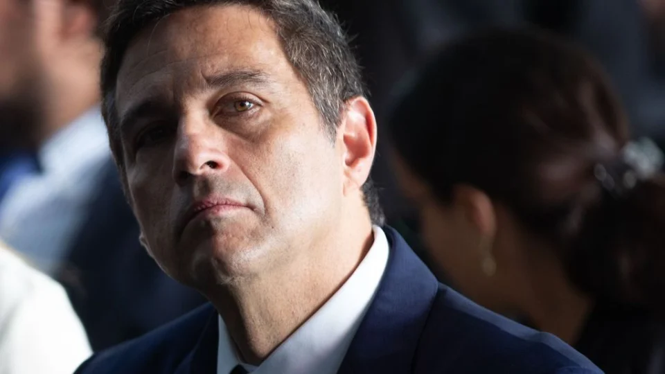 Campos Neto é comparado pelo PT aos responsáveis pelo 8 de janeiro