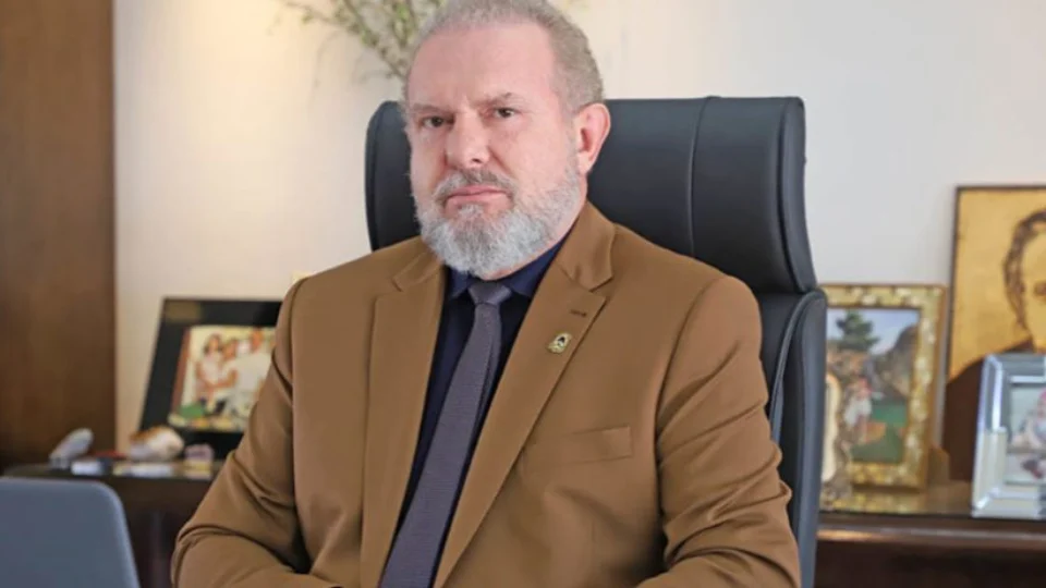 Ex-governador é condenado por usar bloqueador de sinal em seu gabinete em TO