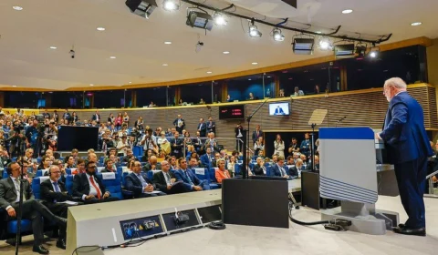 Governo brasileiro vai ser reunir com oposição da Venezuela em Bruxelas