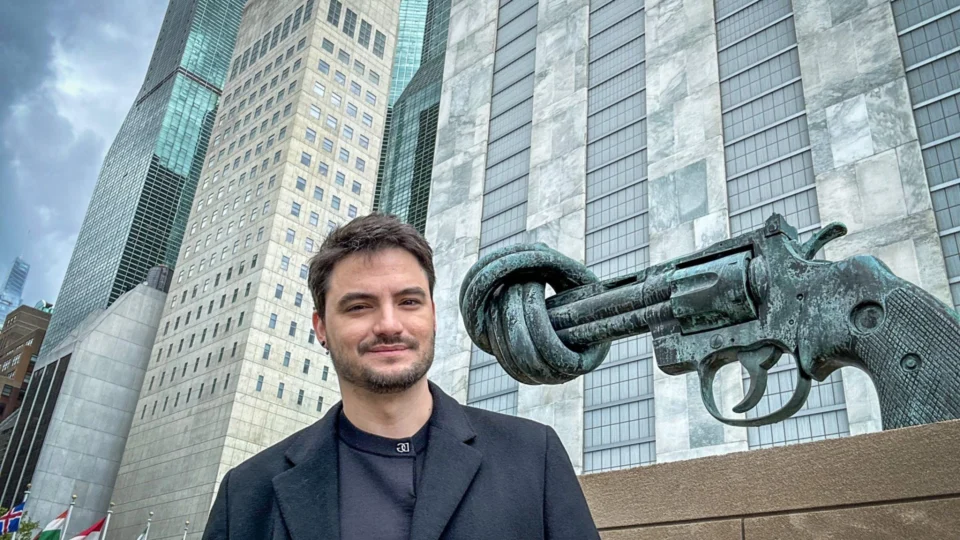 Felipe Neto fala sobre diagnóstico de doença neurobiológica: ‘Não acredito’