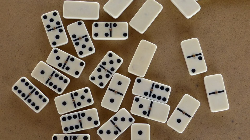 Torneio de Dominó e Xadrez para terceira idade abre inscrições em Manaus