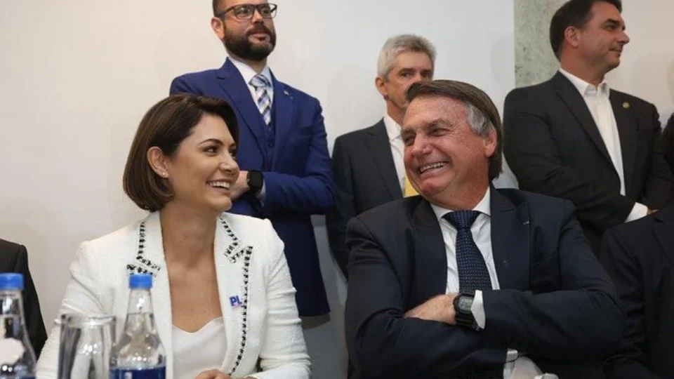 Michelle alega em reunião que Bolsonaro ‘não tem nenhum projeto de poder’