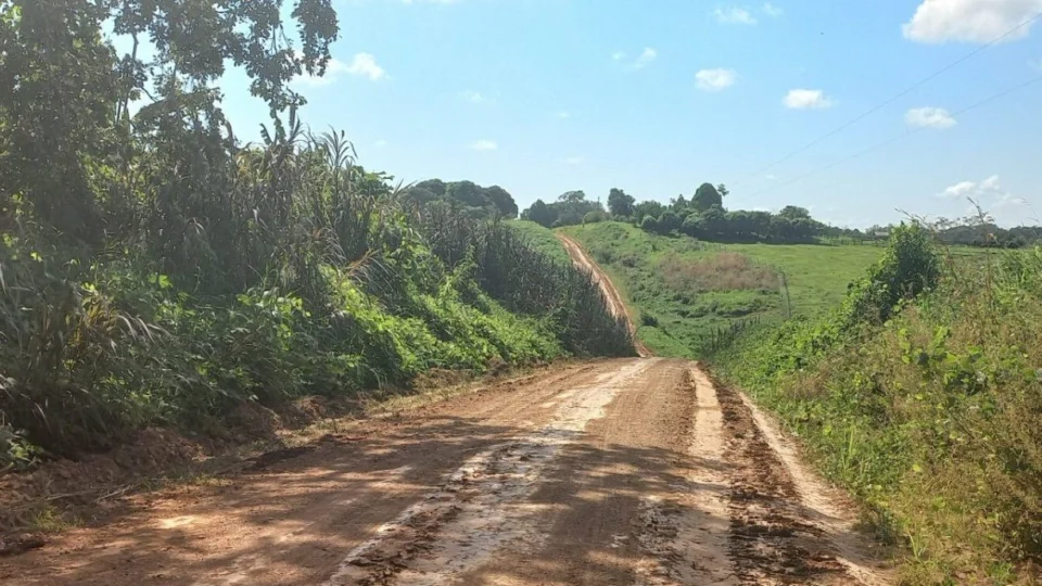 Mulher é morta a golpes de foice pelo marido no interior do Acre