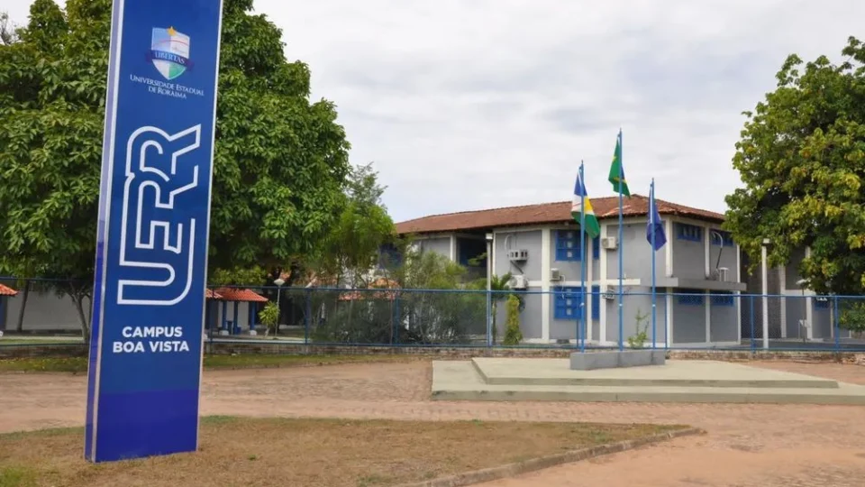 Universidade Estadual promove capacitação em Voleibol Sentado em RR