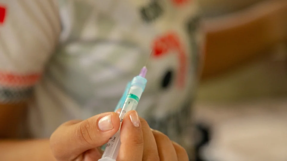 Vacinação contra meningite é prorrogada até dia 31 de julho em Manaus