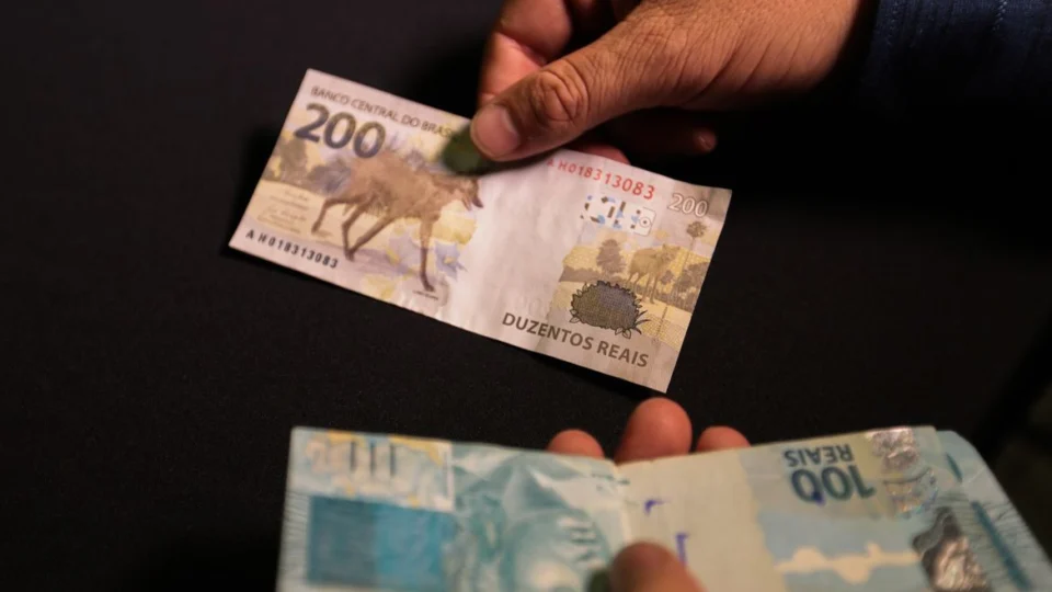 Desenrola Brasil: bancos aumentam horário de atendimento no Brasil