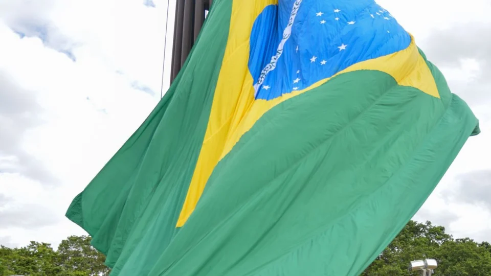 Risco Brasil atinge menor patamar em 2 anos