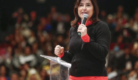 ‘Brasil não comporta um Desenrola por ano’, diz Simone Tebet ao criticar juros