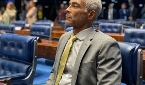 Senador Romário é internado às pressas em hospital particular no Rio de Janeiro