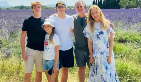 Acompanhados dos filhos, Luciano Huck e Angélica curtem verão europeu na França