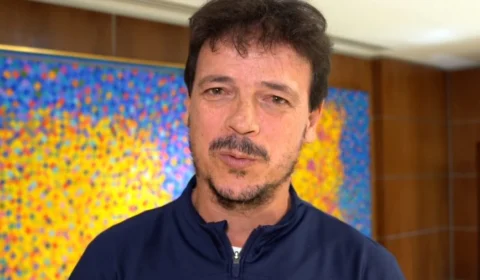 CBF confirma Fernando Diniz, do Fluminense, como técnico da Seleção Brasileira