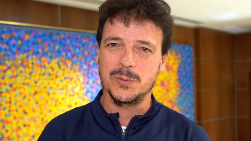 CBF confirma Fernando Diniz, do Fluminense, como técnico da Seleção Brasileira