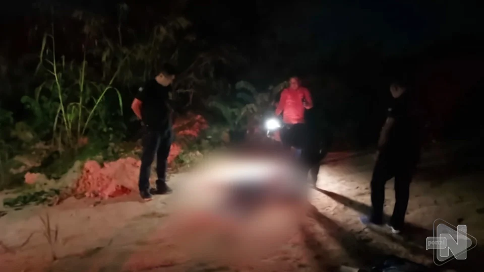 VÍDEO: homem é sequestrado e morto a tiros em ramal na Zona Leste de Manaus