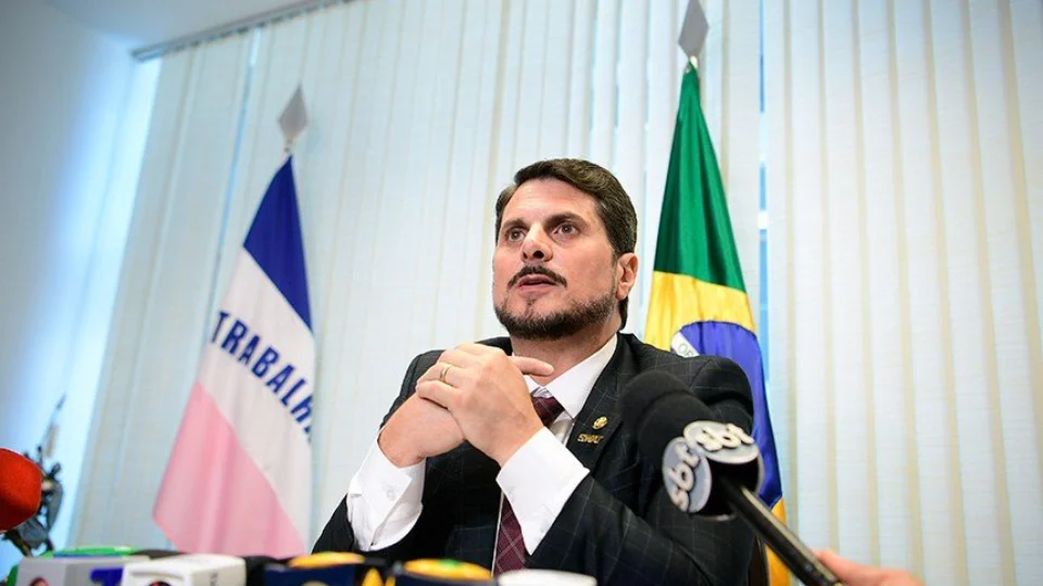 Senador Marcos do Val deve prestar novo depoimento na próxima semana