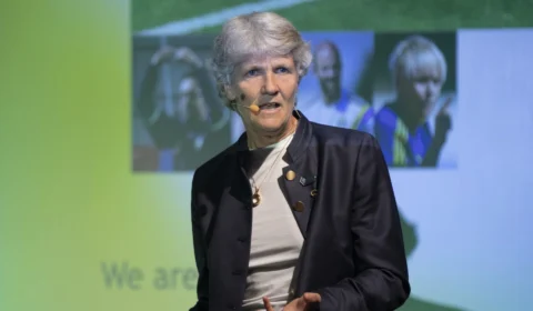 Técnica Pia Sundhage diz estar confiante para jogo do Brasil contra França