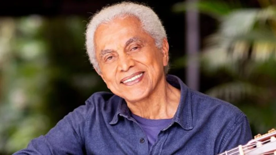 Aos 80 anos, Paulinho da Viola é internado antes de show no interior do RJ