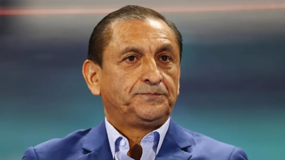 Vasco apresenta novo técnico, Ramón Díaz, na próxima segunda