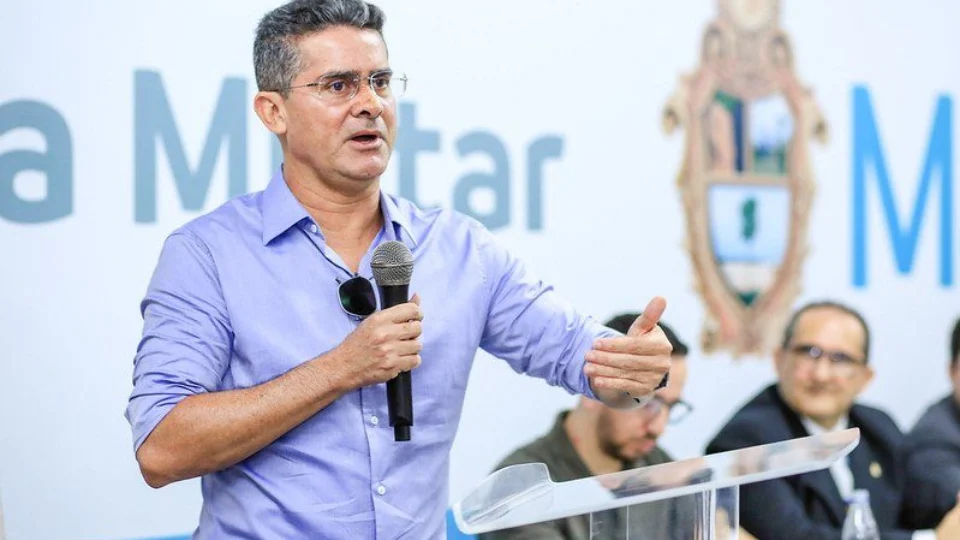 Pedido de impeachment contra David Almeida é arquivado pela Câmara