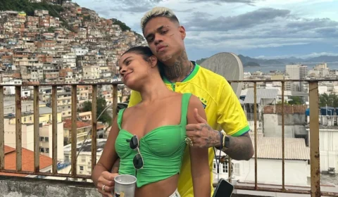 Após boatos de traição, Bella Campos anuncia término com Mc Cabelinho