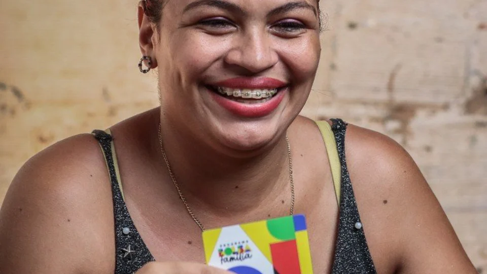 Bolsa Família é pago para beneficiários com NIS final 4