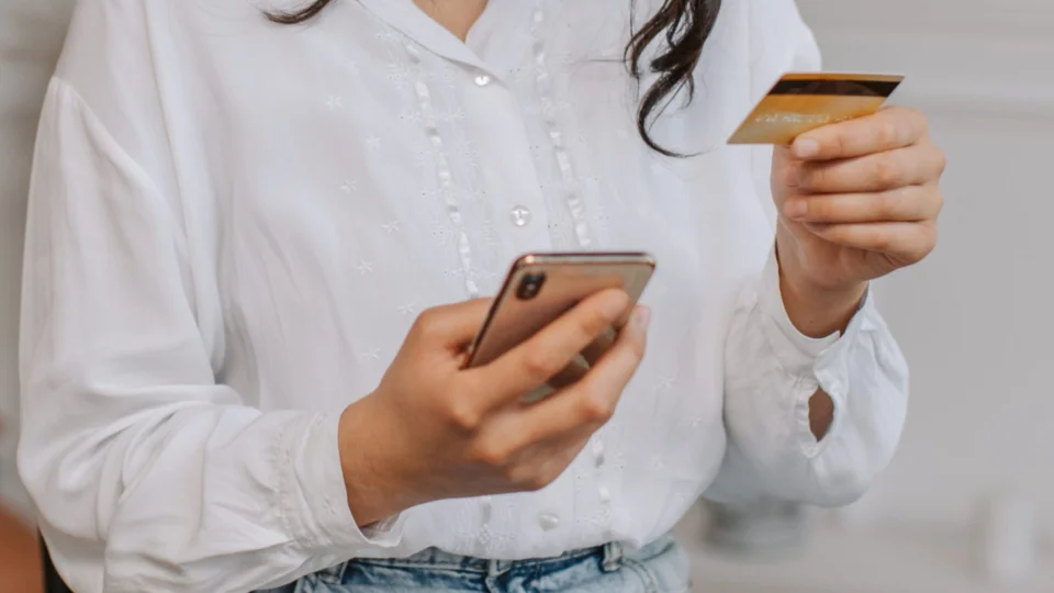 Fazenda acaba com isenção de US$ 50 em compras internacionais