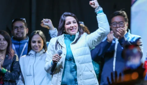 Equador terá 2º turno entre candidata da esquerda e empresário liberal
