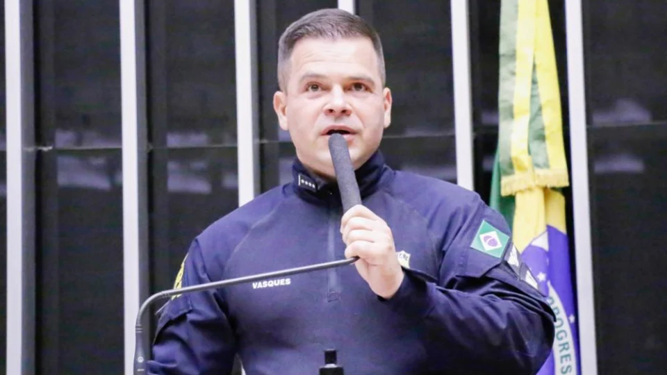 Preso preventivamente, Silvinei Vasques depõe na Polícia Federal