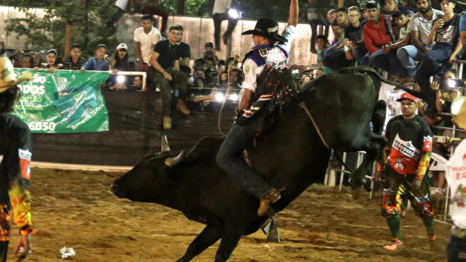 Expoacre 2023: abertura do Rodeio é realizada no Parque de Exposições