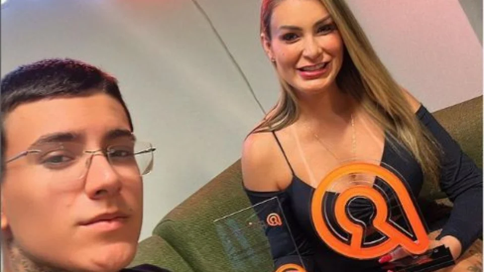 Filho de Andressa Urach revela quanto recebe por produzir vídeos da mãe