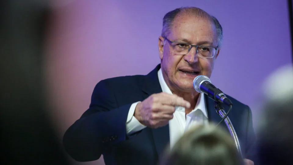 Vice-presidente considera importante a entrada do centrão em base do governo