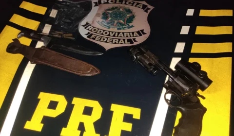 Passageiro de ônibus é preso por porte ilegal de arma em Gurupi-TO