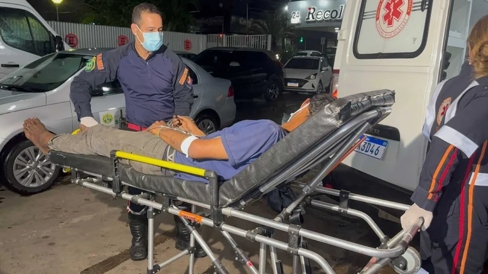 VÍDEO: homem em situação de rua tem crânio afundado ao ser agredido no AC