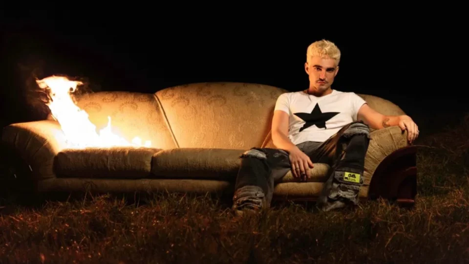 Jão lança ‘Super’, e conta com quase 3 milhões de reproduções