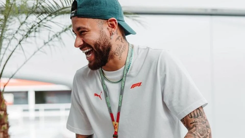 Jorge Jesus compara Neymar ao CR7 durante crítica ao brasileiro