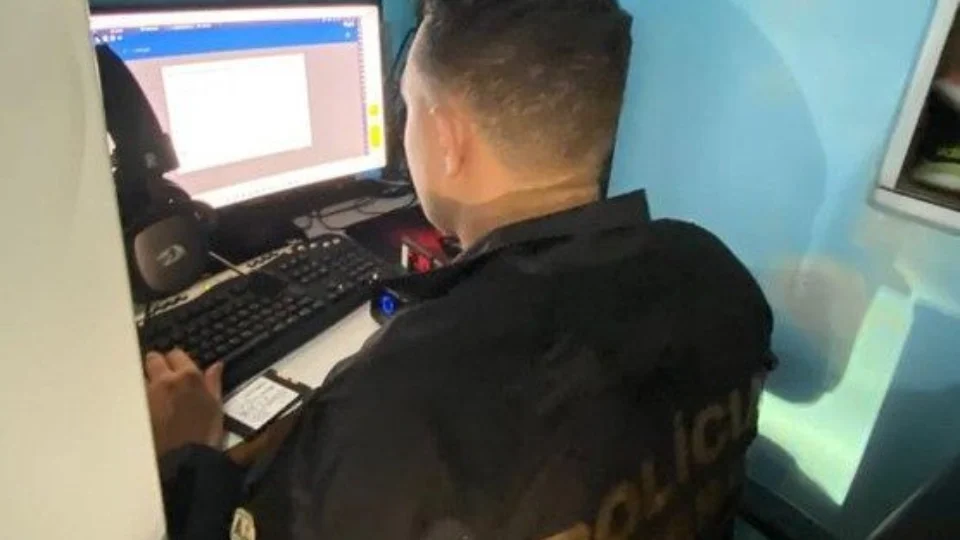 PF prende suspeito de abuso sexual contra mais de 300 crianças no Paraná