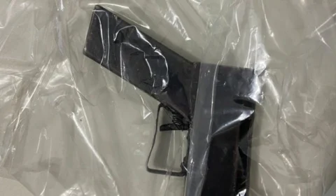 Suspeito armado que ameaçava pessoas em bar é preso em Guaraí-TO