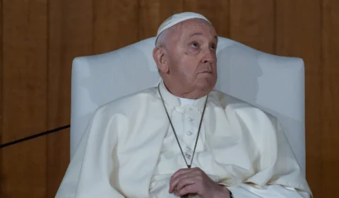 Papa Francisco declara que mulheres trans também são ‘filhas de Deus’