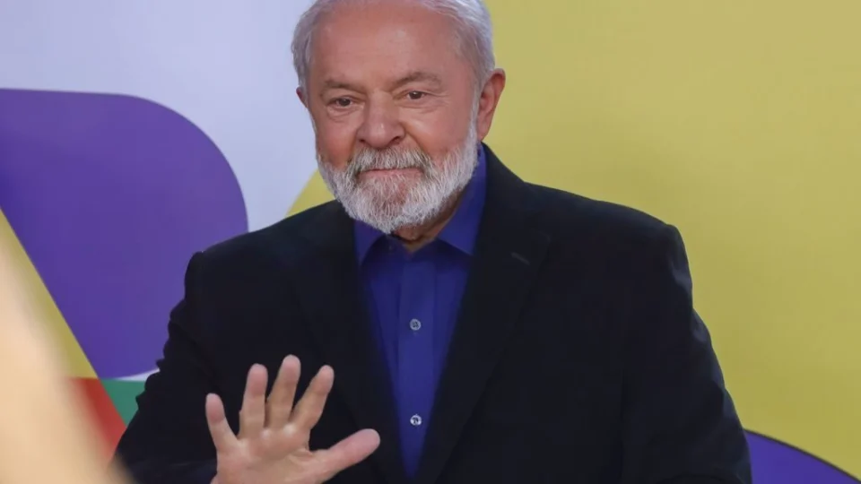 Lula: ‘vamos colocar o rico no imposto de renda e o pobre no orçamento’