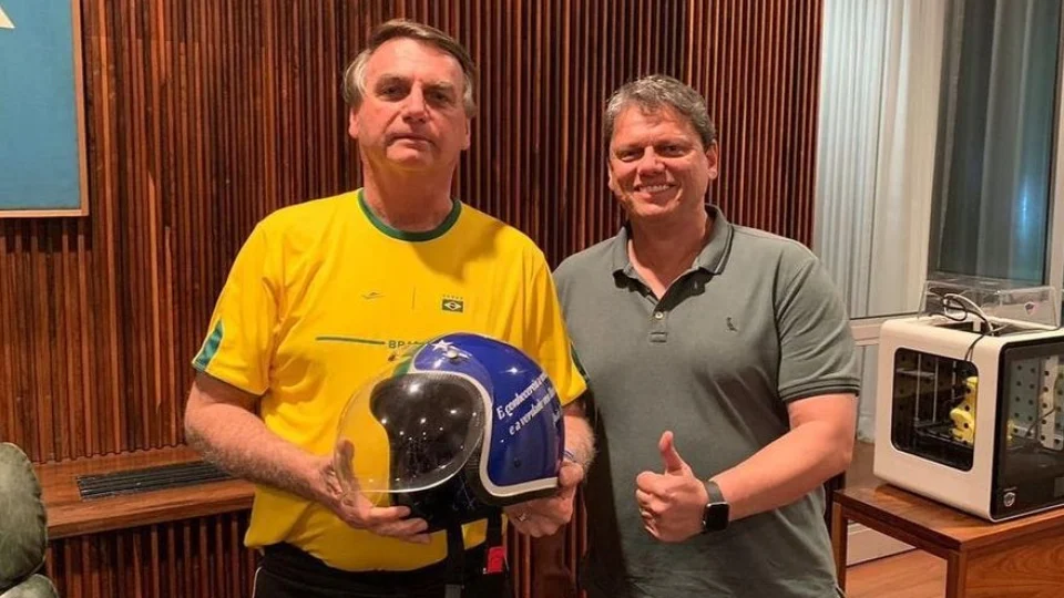 Projeto de Tarcísio de Freitas pode anistiar multas de políticos bolsonaristas