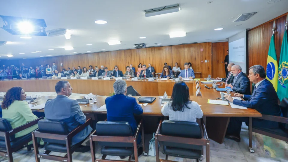 Lula anunciará novos ministros após viagem para Cúpula do Brics